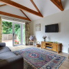Отель Holiday Home East Hall Hill, фото 2