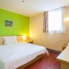 Отель 7 Days Inn Bazhong Nan Chi South Road Fenghuang City Branch, фото 8