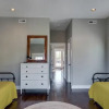 Отель Convenient 4br/3.5ba w/ Deck in 12 South by Domio, фото 6