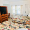 Отель Richards Motel Courtyard, фото 5