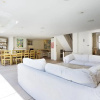 Отель Veeve  Palatial 7 Bed Family Home Near Clapham Common Cautley Ave, фото 4