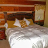 Отель Mountain Rose Gatlinburg - 2 Br Cabin, фото 2