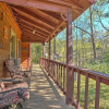 Отель The Timbers Cabin - 1 Br Cabin, фото 4