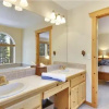 Отель Swiss Haven - Tahoe Donner - 4 Br Home, фото 9