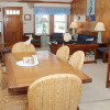 Отель Flip Flops & Pop Tops - 4 Br Home, фото 11