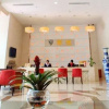 Отель Junyue Holiday Hotel - Wuhan, фото 2