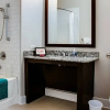 Отель Pristine 1BR Apt In Dilworth, фото 10