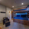 Отель The Big Red Ski House - 3 Br Home, фото 21