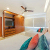 Отель TopNotch 3BR condo around corner from beach by Happy Address, фото 7