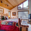 Отель Skidder Trail Northstar Home, фото 6