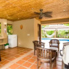 Отель Updated budget condo - Centrally located at 5 minute drive from 4 beaches, фото 10