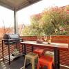 Отель Colour Pop Fitzroy - Pets, Parking, Balcony, 3bdrm, фото 7