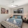 Отель Coolum Waves Pet Friendly Holiday House, фото 16