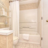 Отель Madeira Beach Yacht Club 250G - 2 Br condo by RedAwning, фото 4