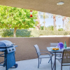 Отель Double Down Hideaway Apartment 2, фото 7