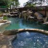 Отель SLS Casa Royale - Ultimate Luxury Estate - Heated 7 Waterfall Pool, Sp, фото 22