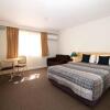 Отель Country Gardens Motel в Кунабарабране