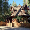 Отель The Gingerbread Cottage - 1 Br Home, фото 1