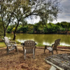 Отель Brazos River Cabin - Studio Cabin, фото 11