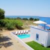 Отель Seabreeze Villa - with Jacuzzi & heated pool, фото 7