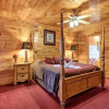 Отель Apple Bear Lodge - Four Bedroom Cabin, фото 5