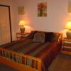 Отель Two-Bedroom plus Den Deluxe Unit #120 by Escape For All Seasons, фото 2