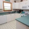 Отель Easy Breezy - 4 Br Home, фото 10