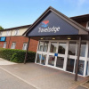 Отель Travelodge Wakefield Woolley Edge M1 Northbound, фото 1