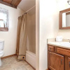 Отель The Robins Nest - Two Bedroom Cabin, фото 6