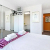 Отель Penthouse St Kilda Style, фото 2