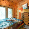 Отель Bear Creek Lodge Covered Bridge - Five Bedroom Cabin, фото 5