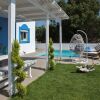 Отель Seabreeze Villa - with Jacuzzi & heated pool, фото 4