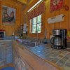 Отель The Timbers Cabin - 1 Br Cabin, фото 8