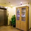 Отель Home Inn Wuhan Youyi Avenue Jianshe Road Number Two, фото 2