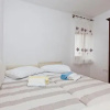 Отель Holiday Home Peresiji 81, фото 3