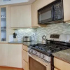 Отель Ski-In Ski-Out Squaw Valley Lodge Slopeside Townhome, фото 7