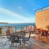 Отель Belltown Court Water View Penthouse, фото 17