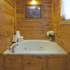 Отель Gatlinburg/Pigeon Forge area - Secluded Luxury Cabin Nature's Romance, фото 8