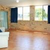 Отель Spacious unit with views of Pumicestone - Wattle Ave, Bongaree, фото 2