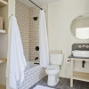 Отель onefinestay Serrano Avenue private home, фото 9