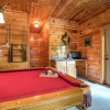 Отель Bear Creek Lodge Covered Bridge - Five Bedroom Cabin, фото 3