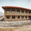 Отель Kyirmu Lodge Phaplu, фото 1