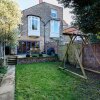 Отель Veeve 3 Bed Family Home With Garden Thorney Hedge Road Chiswick, фото 7