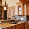 Отель Upstairs at Blue Front Unit B by RedAwning, фото 9