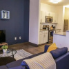 Отель Urban Deco 1BR In Lockerbie District, фото 12