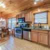 Отель Day Dreamer - Four Bedroom Cabin, фото 3