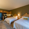 Отель Black Diamond Prospector Square - Studio Condo, фото 3