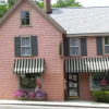 Отель Lorraine Parish Bedroom Suites, фото 1