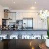 Отель Central Home with Balcony Auckland City, фото 12