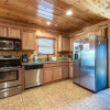Отель Day Dreamer - Four Bedroom Cabin, фото 2